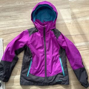 LL Bean size 8 rain jacket windbreaker